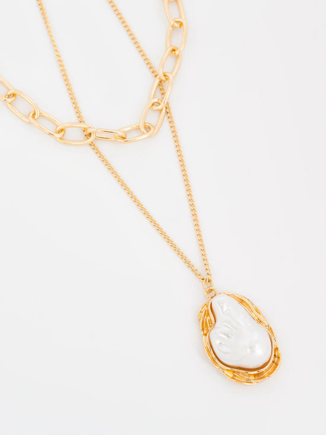 Pearl Pendant Necklace